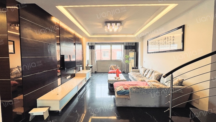 新时代乐园二手房实景图