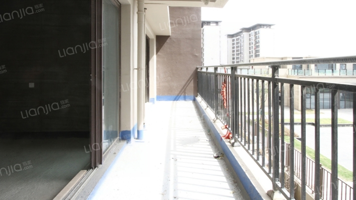 业主诚心出售碧桂园天玺湾 135叠层 低楼层 采光好-阳台