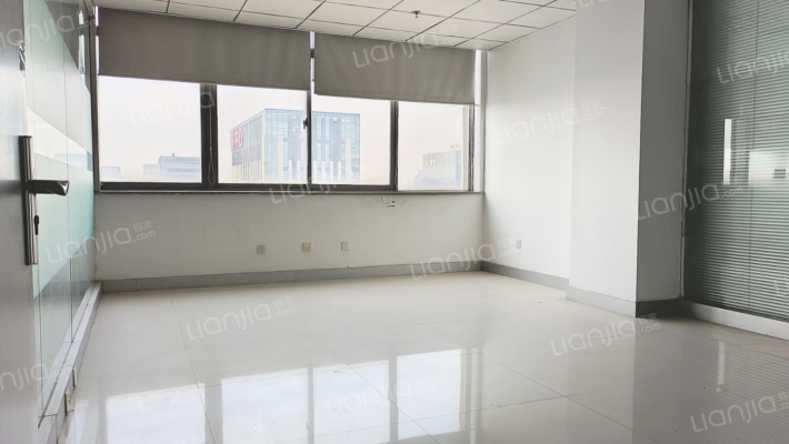 华晶商务广场二手房实景图