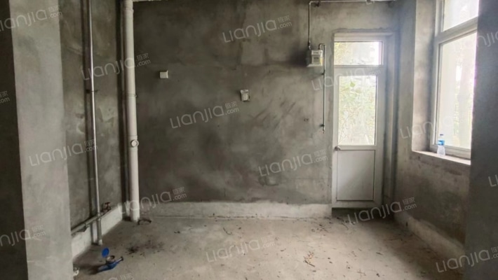 满五唯一别墅前后带小院，地上三层带露台-厨房