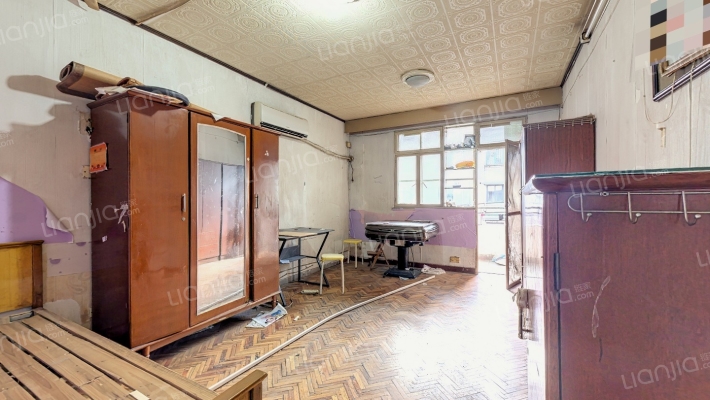 闸殷路195弄二手房实景图