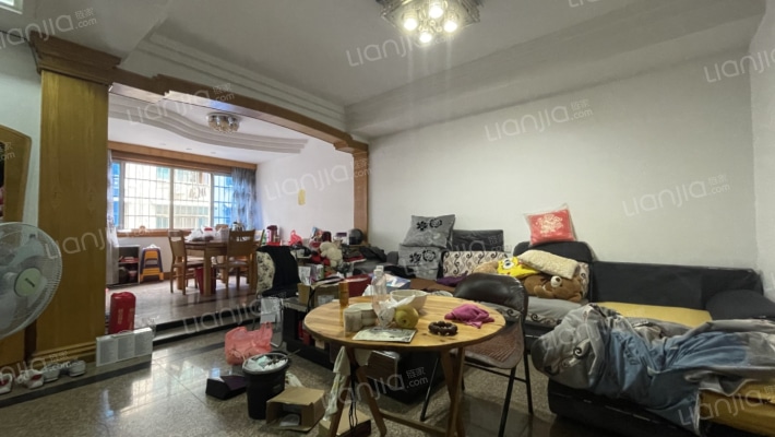 双馨路240号二手房实景图