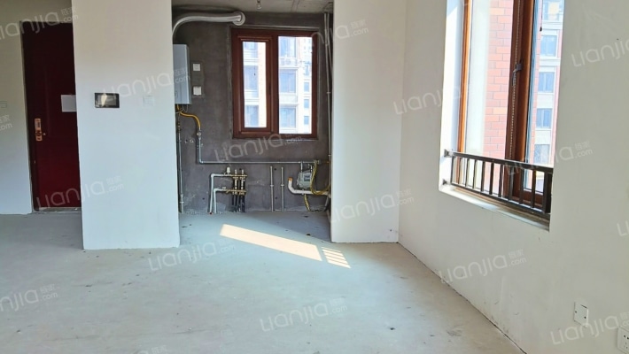 鸿坤理想尔湾 3室2厅 南 北-餐厅