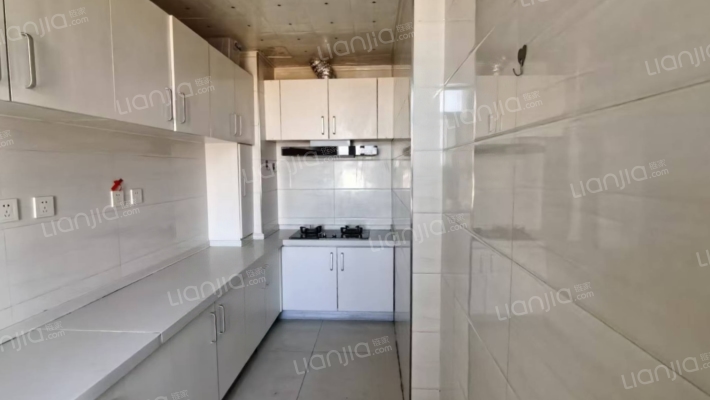 水岸花城 2室1厅 南 北-厨房