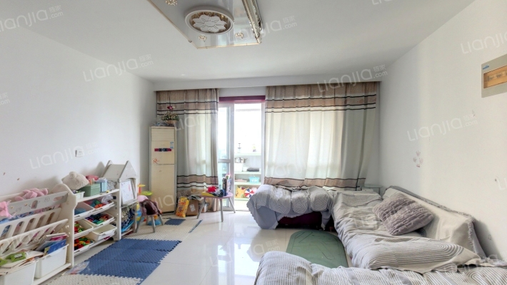 诚鸿家园二手房实景图