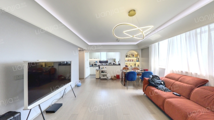 泰德花苑二手房实景图