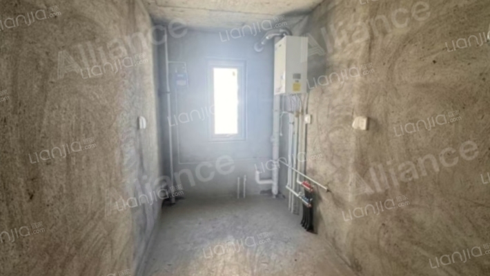 三利中和城南向两居，毛坯随意装修，业主诚心出售-厨房