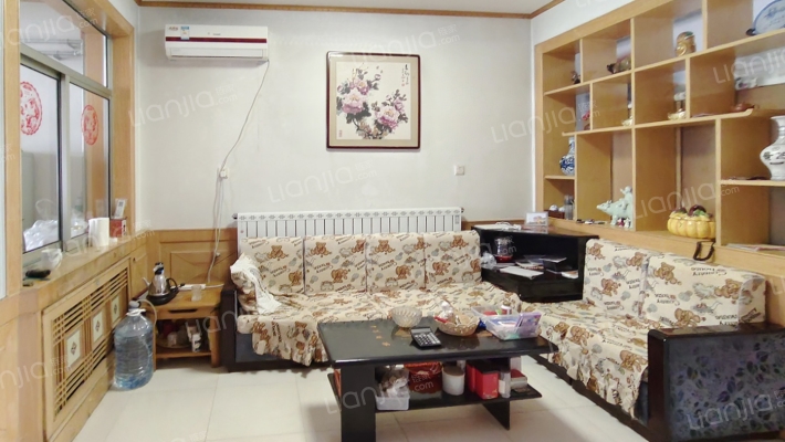 果品小区二手房实景图