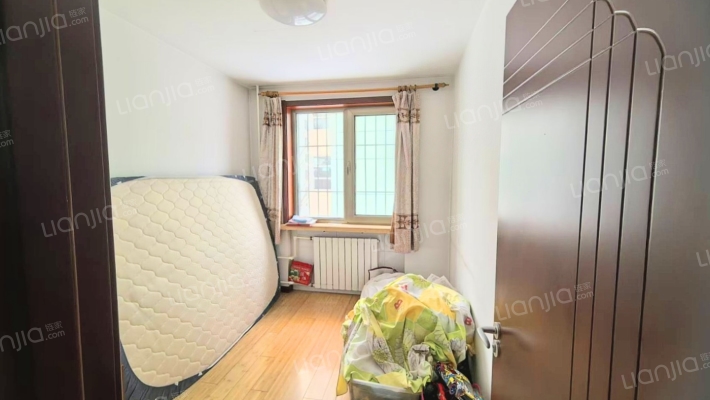 物探二号院 新安小区  低楼层上下楼方便-卧室C