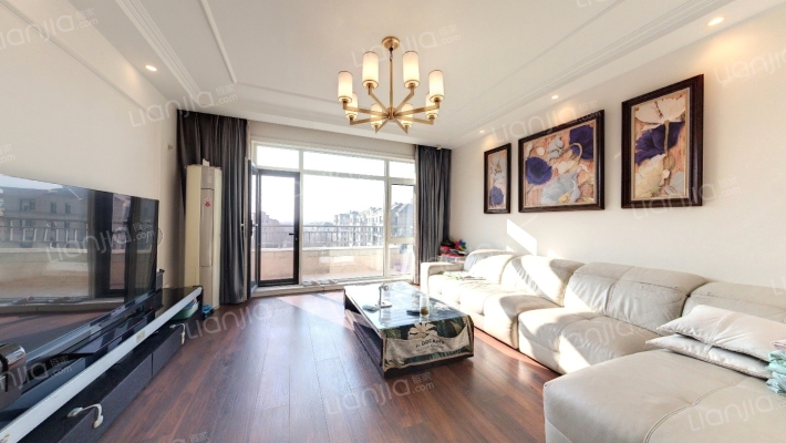 领秀翡翠山A区二手房实景图