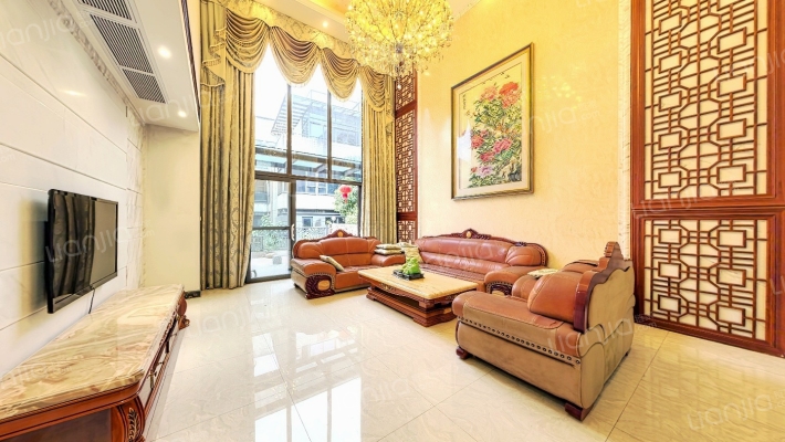 保利香雪山别墅二手房实景图