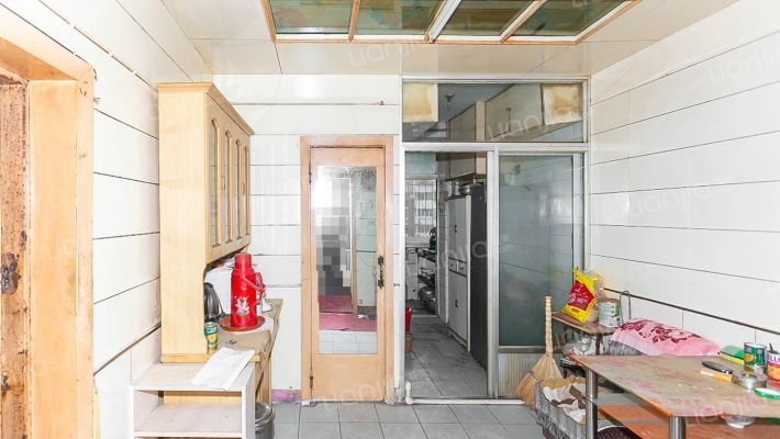 二街电子玩具小区二手房实景图