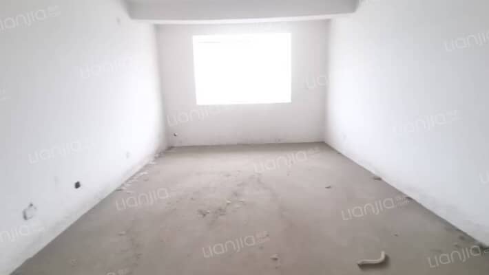 青岛花园二手房实景图