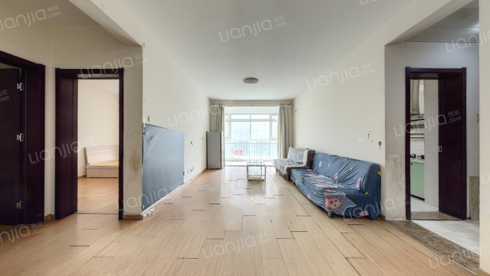 昆泉星港577号二手房实景图