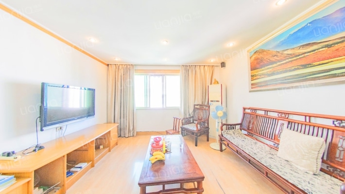 椿秀公寓二手房实景图