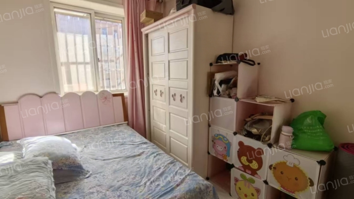 世纪嘉园 中间楼层 精装修 采光好无遮挡-卧室B