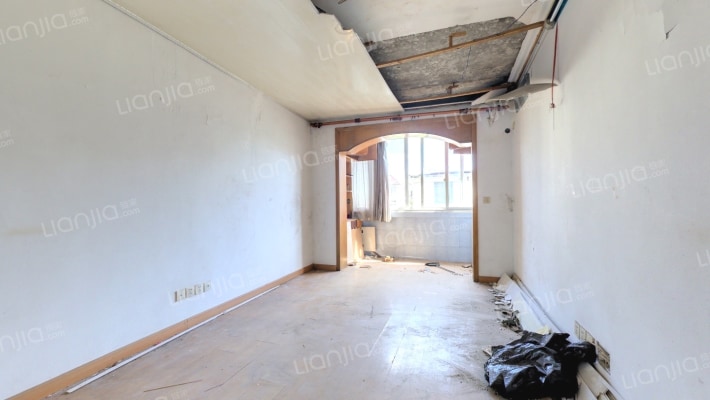 闸殷小区二手房实景图