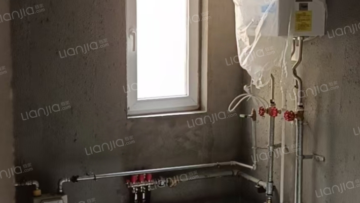 小区在市区西北，往北是北京琉璃河，300米到838车站-厨房