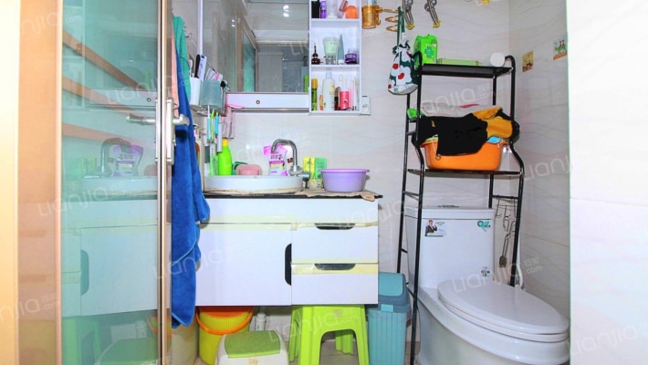 九龙广场 小公寓 精装修 业主诚心出售 看房方便-卫生间