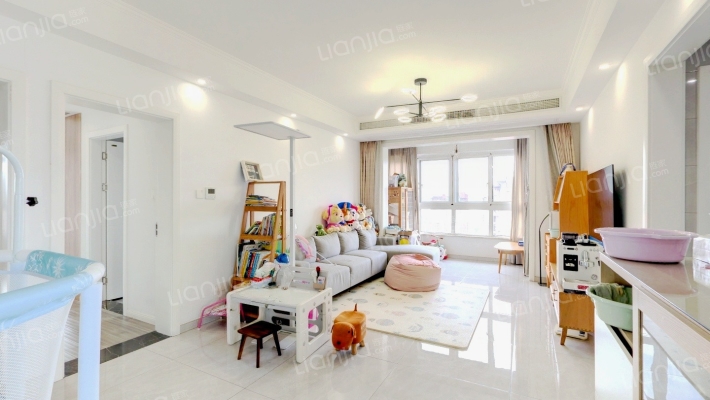 金地芳草地二手房实景图