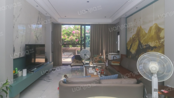 鲁能三亚湾港湾一区二手房实景图