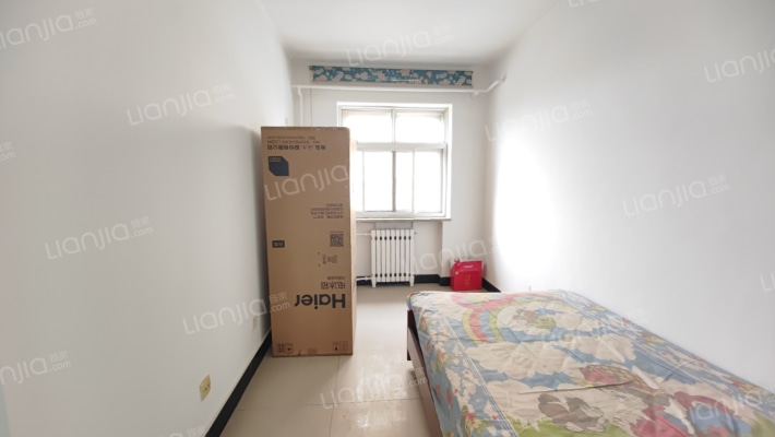 宜佳旺广场北边 南北通透大三居 单价3800 就是便宜-卧室C