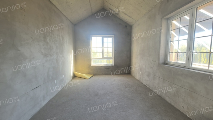 联排类独栋，南北通透，格局好，带院子-卧室E