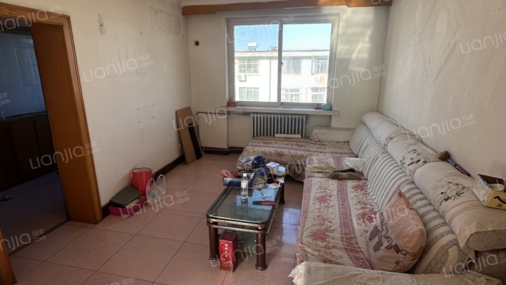 南北通透两居室 集中供暖 满五 停车方便-餐厅