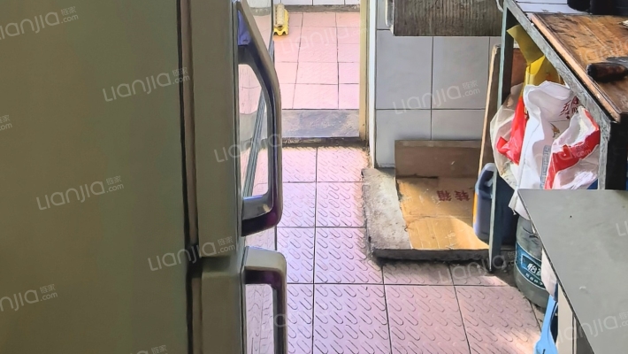 中间楼层 简单装修 随时可看 采光好-厨房