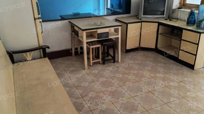 雁峰新村二手房实景图