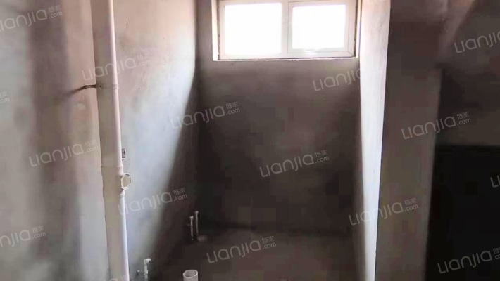 东京都高尔夫俱乐部  306平米独栋别墅 满五唯一急售-卫生间B