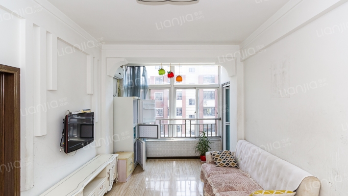 建设小区二手房实景图