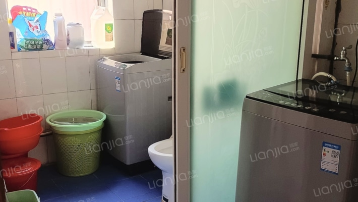 有房本随时过户   南北通透 ...-卫生间A