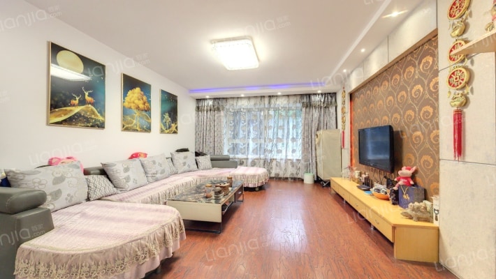 嘉盛华庭二手房实景图