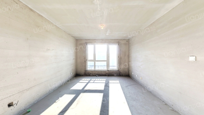 保利溪湖林语四期二手房实景图