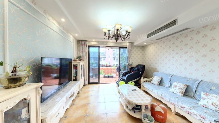 上东汇北区一组团二手房实景图