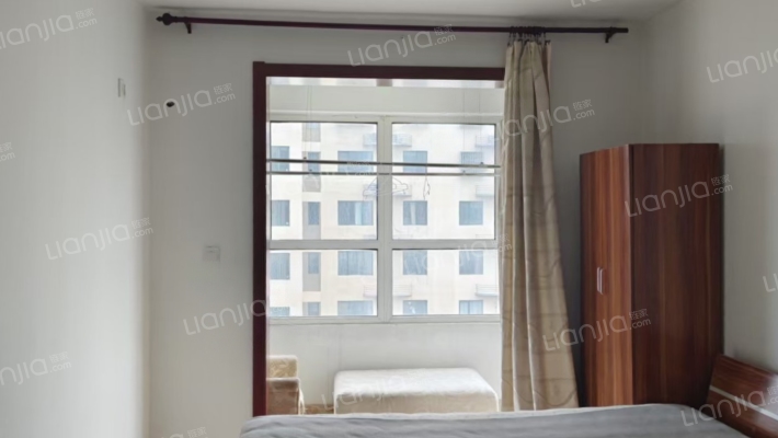 水岸花城好，房源环境好，交通便利。-卧室A