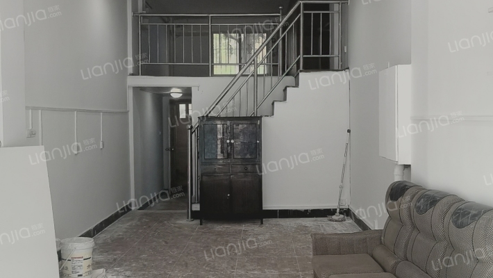 徐家棚街秦臻路社区二手房实景图