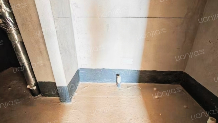 房子是新楼盘的房子，位置好，交通方便，北京通勤必备-卫生间