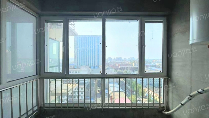 房子位置优质而且交通医疗配套齐  位置方便-阳台