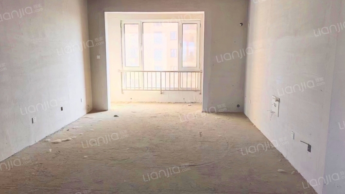 新社区小区环境好，园林式绿化，人车分流-客厅