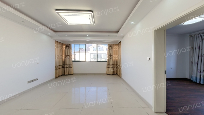 奥华家具精品馆二手房实景图