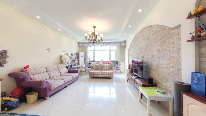 园林小区二手房实景图