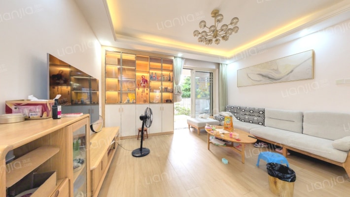 东部阳光花园二手房实景图