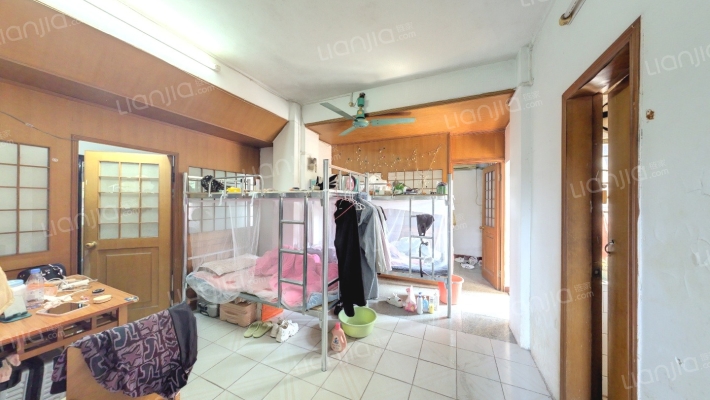 奇星药厂宿舍二手房实景图