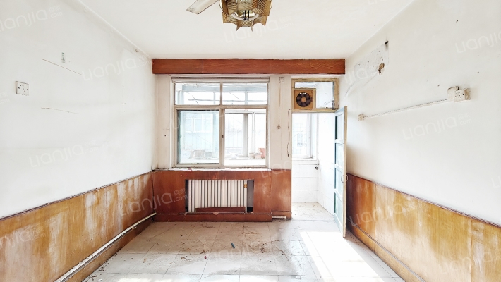 邮政四宿舍二手房实景图