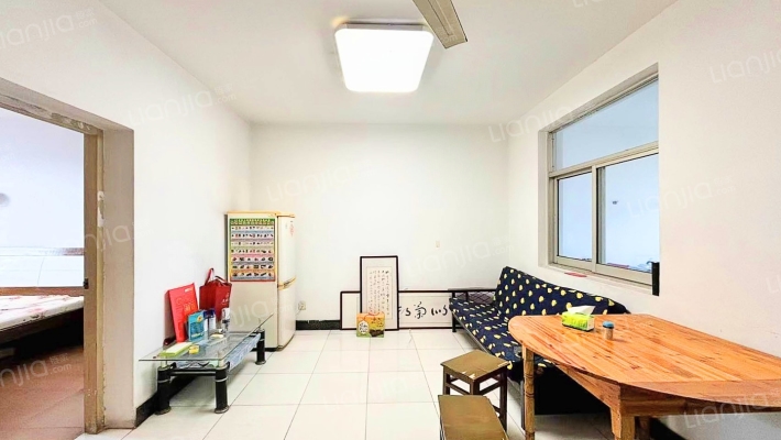 二建公司宿舍二手房实景图