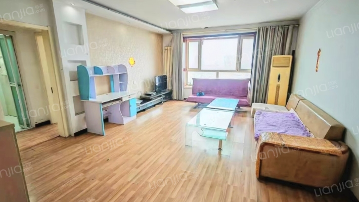 世新园二手房实景图