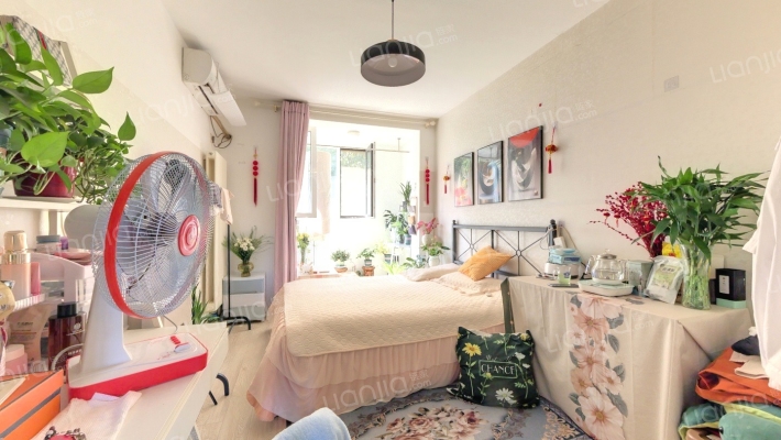 柳浪家园东里二手房实景图