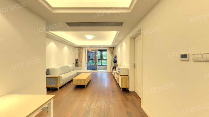 万科星空二手房实景图